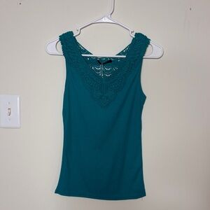 Crochet-Trim Sleeveless Tank Top in Teal